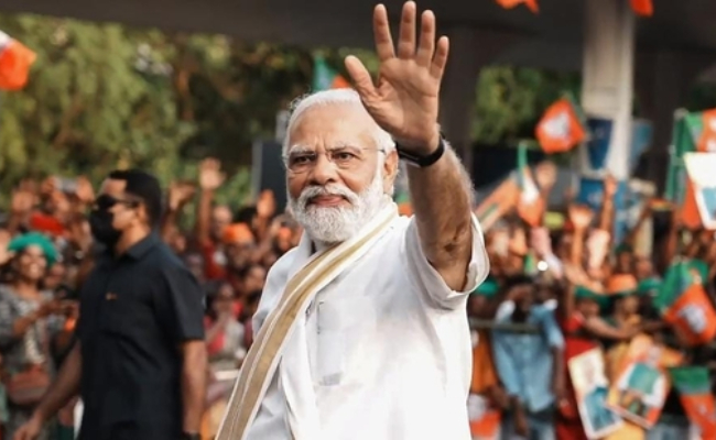 "Only CM Modi can question PM Modi", say netizens as old video of him on terror lapses resurfaces